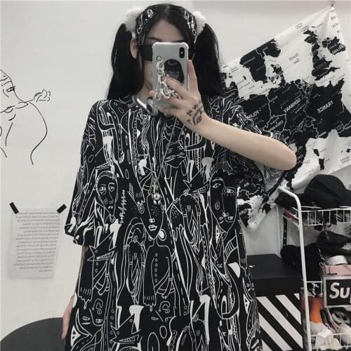 Lady Abstract Cartoon Person Print O Neck T-shirt Black White Harajuku Loose T Shirt Summer Casual Streetwear Short Sleeve Top