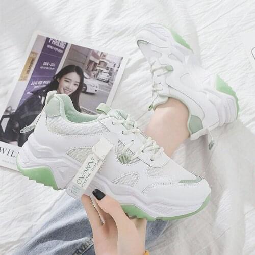 Hot Sale Mens and Womens Sports Shoes Breathable Running Shoes Outdoor Sports Fashion Comfortable Leisure Couple Fitness Shoes