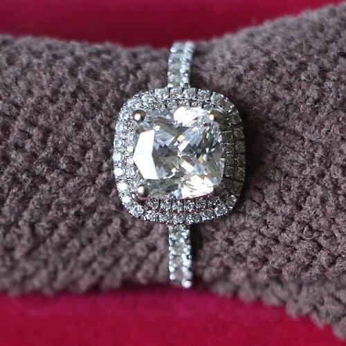 Non-allergenic Real Silver Sterling 925 Women Ring Elegant 1Ct Cushion Cut Diamond Ring for Women