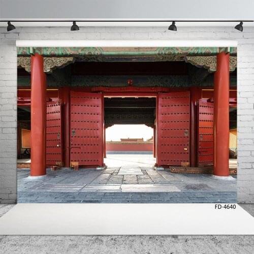 Red Vintage Wooden Door Photography Backdrop Customized Fond Background for Children Baby Portrait Pets Photoshoot Photo Studio