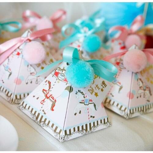50pcs New Pink / Blue Triangular Pyramid Horse Baby Shower Candy Box Baby Baptism Birthday Party Decoration Gift Box Bomboniera