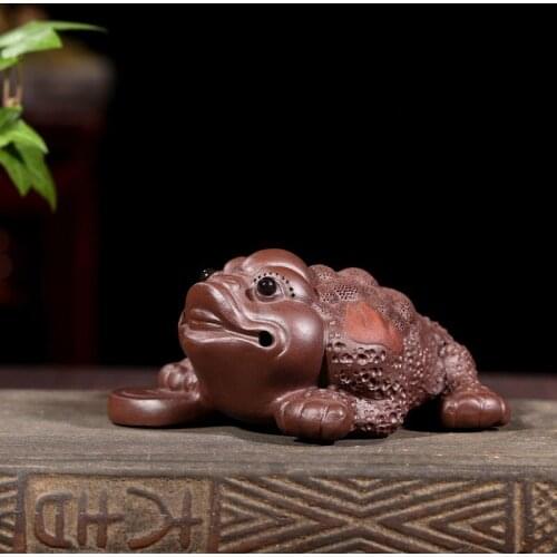 Small tea favorite Yixing purple sand sculpture geomantic omen elegant playful handicraft miscellaneous piece by piece