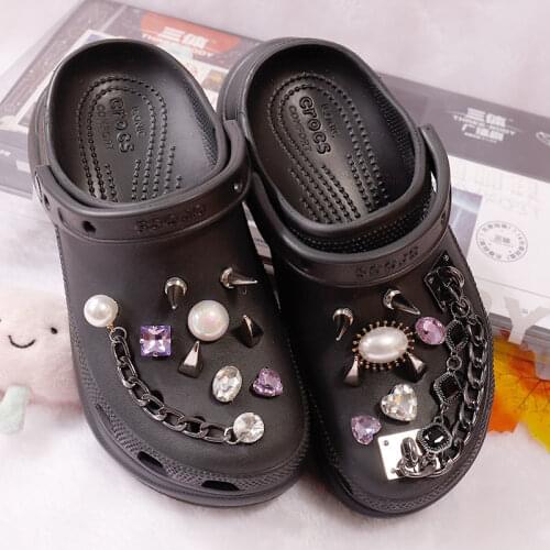 High Quality Croc Charms DIY Shoes Decorations Whole Set Pearl Rhinestones Croc Charms Designer Fashion Girls Shoes Accessories