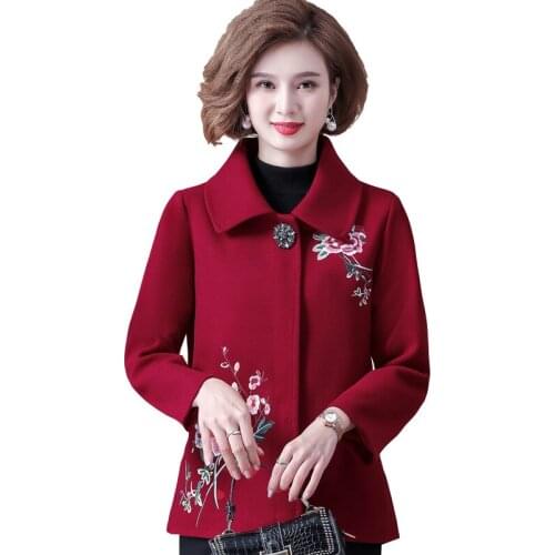 New Middle-aged Elderly Mother Autumn Winter long-sleeved Woolen Coat Female Short embroidered Loose Wool Coat Outerwear R591