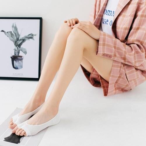 1Pair Ladies Wooden Cotton Mesh Finger Toe Socks Flip Flops Shallow Antiskid Invisible Two Finger Nonslip Socks