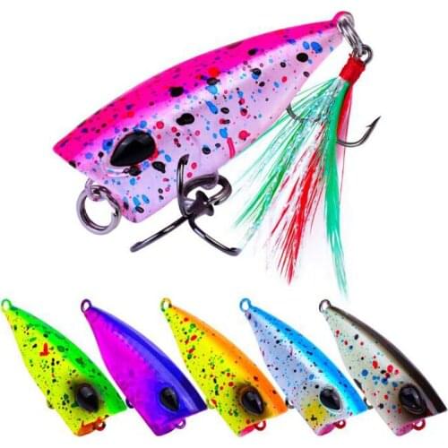 1Pcs Mini Popper Fishing Lure 4.3cm 4g Topwater Floating Poper Bait Artificial Hard Bait Crankbait Fish Lure with Feather Hooks