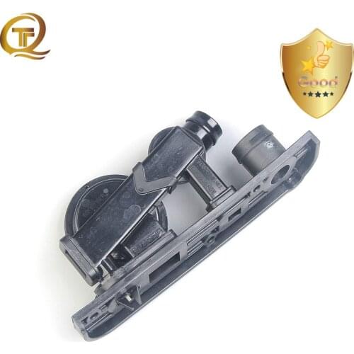 For Audi A3 A4 Volkswagen VW Golf Jetta Passat Skoda Octavia II 06F129101R Auto Crankcase Vent Regulator Valve 06F 129 101 R