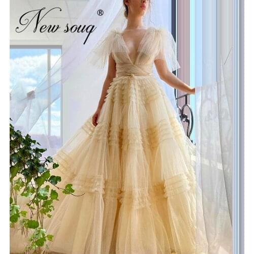 Cloud Tulle V Neck Prom Dresses Yellow Long Tiered Party Gowns 2021 New Arabic Dubai Celebrity Dresses Middle East Evening Dress