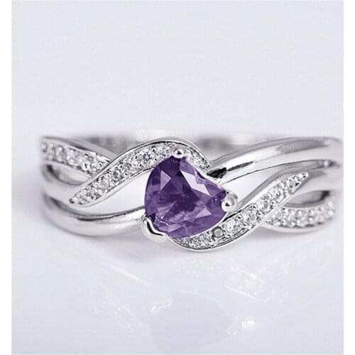 Classic Geometric Shape Inlaid Purple Love Heart Zircon Ring Fashion Ladies Crystal Ring Ladies Wedding Ring Whole Sale