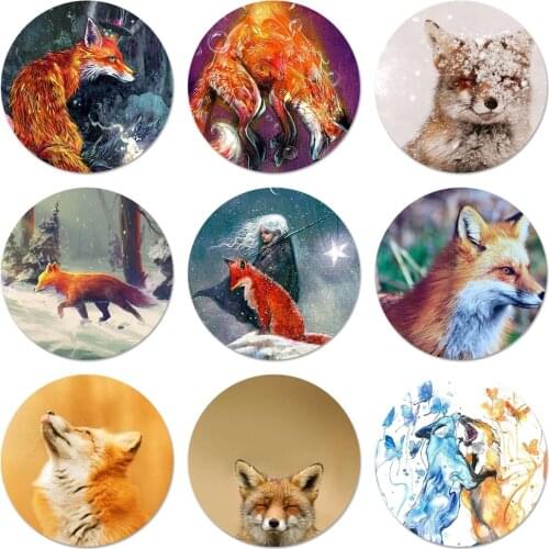 White fox lovely cunning Icons Pins Badge Decoration Brooches Metal Badges For Backpack Decoration 58mm