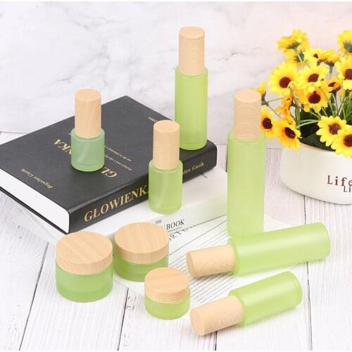 1pc Wood Grain Cover Green Glass Spray Press Pump Bottle Lotion Bottles Cream Jars Empty Cosmetic Packing Containers