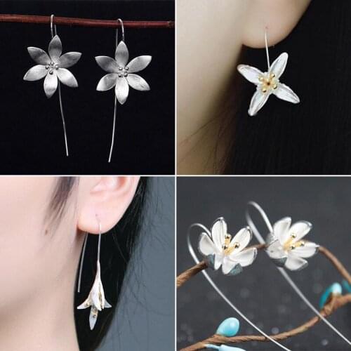 2021 New Korean Daisy Flower Long Earrings Women Wedding Jewelry Exaggerated Plant Silver Color Big Earrings Girls pendientes
