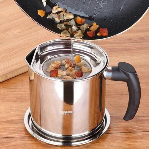 304 Stainless steel oil filter tank kitchen tool oil bottle leakproof household large oil bottle with handle