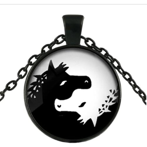 VERDVE 2017 New Pendant Necklace Hot Time Gems Tai Chi Pattern Black and White Horse Pendant Necklace