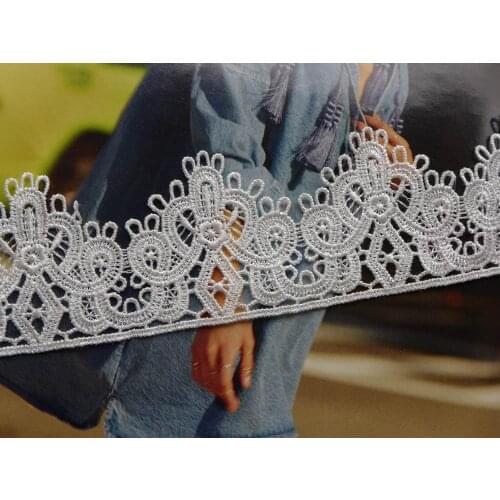NEW White Venise Lace Trim, Scalloped Lace Trim, Victorian Lace, Necklace Lace Trims
