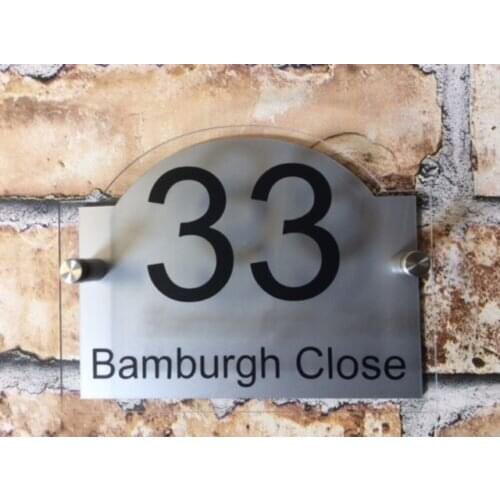 MODERN HOUSE SIGN PLAQUE DOOR NUMBER HOUSE NAME GLASS ALUMINIUM EFFECT