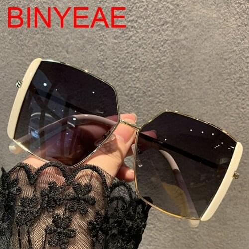 Vintage Metal Gradient Square Sunglasses Ladies Oversized Shades Luxury Brand White Decorate Sun Glasses For Women Fashion 2021