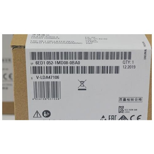 Nuovo originale 6ED1052-1MD08-0BA0 nuova versione (6ED1052-1MD08-0BA1) LOGO 12/24RCE con modulo Display 12/24V DC/relè 8 DI 4AI