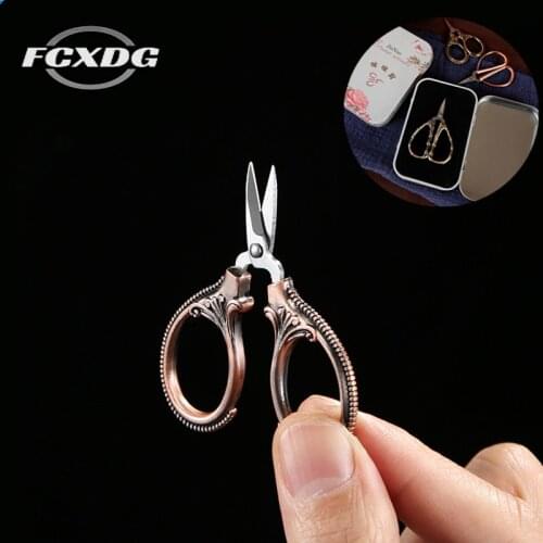 Advanced Tin Box Packaging Sewing Thread Scissors Stainless Steel Vintage Mini Scissors Sewing Tools Small Embroidery Scissors