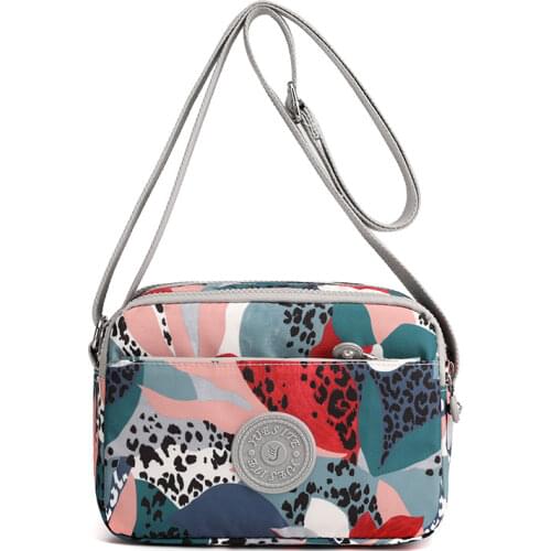 2021 New Fashion crossbody bags Multi Pockets Womens branded bags 5 colors Solid Womens small handbag Casual bolsa feminina