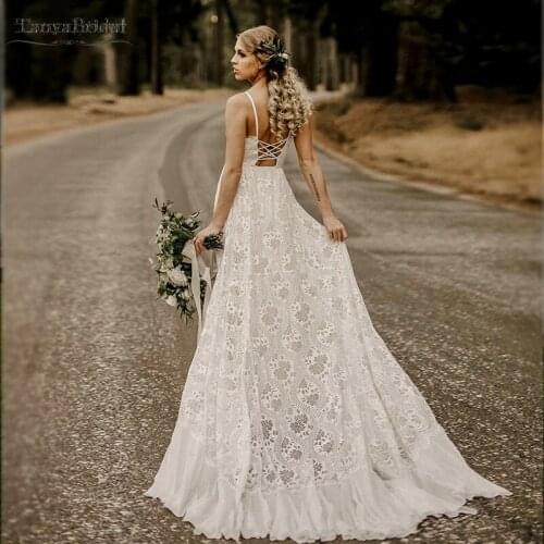 Bohemian Lace Wedding Dresses A Line Spaghetti Backless Romantic Bridal Gowns Champagne lining Chic Noivas DW194