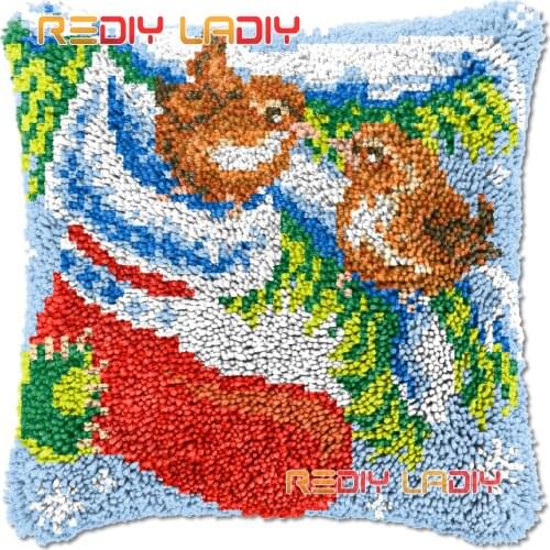 Latch Hook Cushion Cover Tits in Winter Needlepoint Kits Chunky Acrylic Yarn Crocheting Pillow Case Arts & Crafts