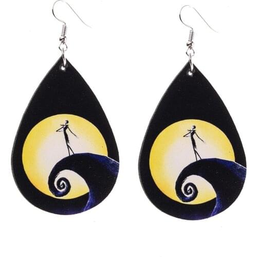 2021 Wholesale Europe and The United States New Arrival Dark Halloween Moon Vampire Skull Pu Leather Earrings Funny Jewelry