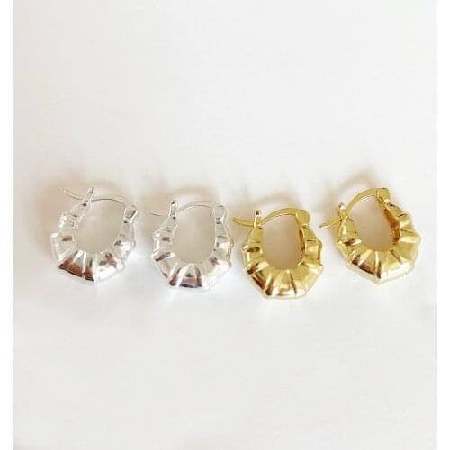 18K Gold 100% REAL.925 Sterling silver croissant Hoop huggie Earring ears Bones TLE2260