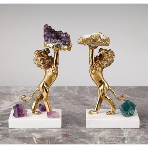 Home Decoration Accessories Living Room Brass Golden Lion Stand On Marble Hold Natural Spar Luxury Lucky Interior Soft Ornaments