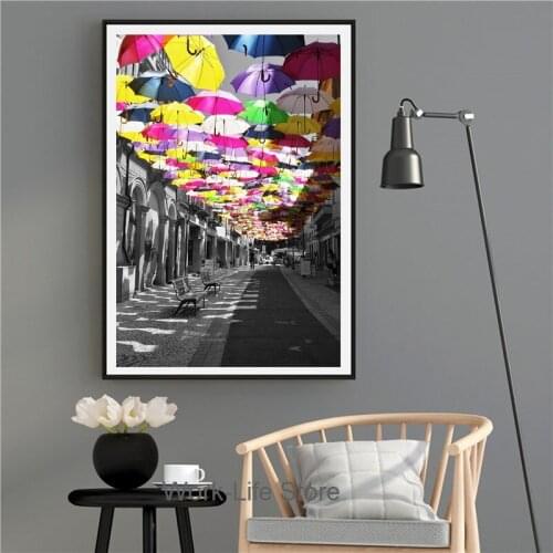 Retro Scenery Home Decor Nordic Canvas Painting Wall Art Print Colorful Umbrella Poster Living Room Black Whit Decor Picture