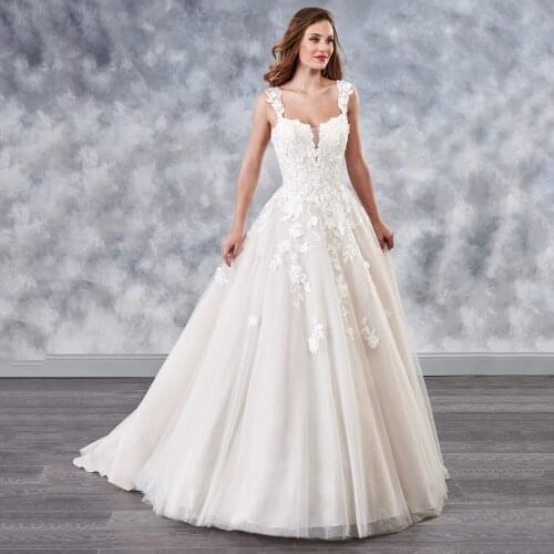 White Ivory Princess A Line Boho Wedding Dress With 3D Appliques Backless Bridal Gown vestido de festa longo 2019