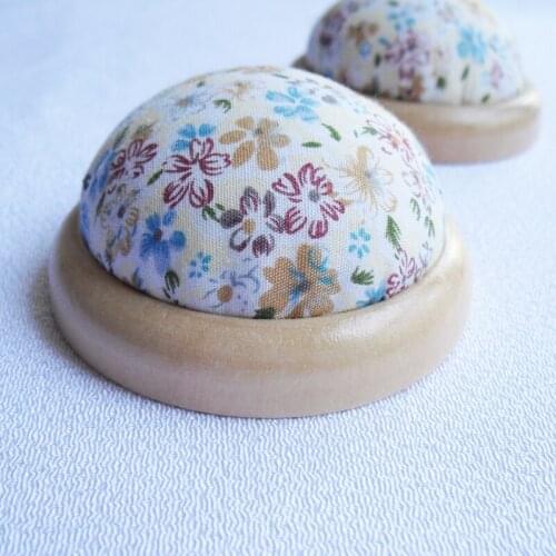 Free shipping 2pcs/lot Needle Pin Cushion handmade DIY Handcraft Tool for sewing needlework Wooden base cross stitch KJ47