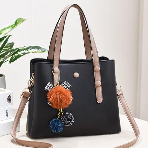 Fashion Contrast Color Handle Handbags New Plush Pendant Leather Crossbody Bag for Women Simple Style Shoulder Bag Totes