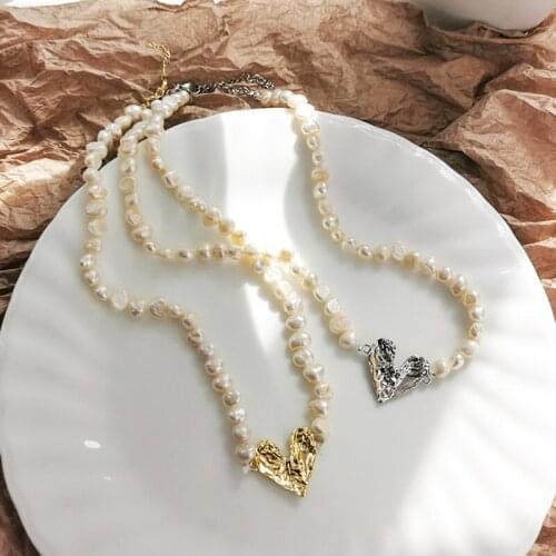 GSOLD Baroque Irregular Freshwater Pearl Necklace Geometric Metal Heart Charm Necklace Simple Temperament Women Jewelry Summer
