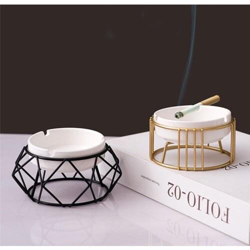 2021 Fashion Retro Style Geometric Creative Ashtray Glossy Ceramic Modern Home Decor Ashtray Holder Hotel Office Ornaments