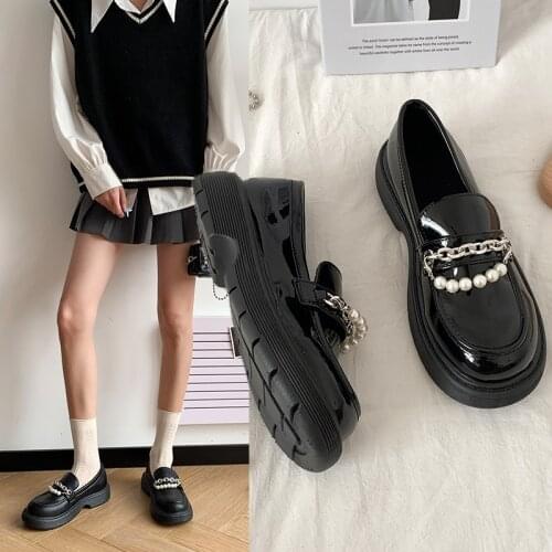 Casual Woman Shoe British Style Female Footwear Patent Leather Ballet Flats Shallow Mouth Loafers With Fur Slip-on Round Toe Oxf
