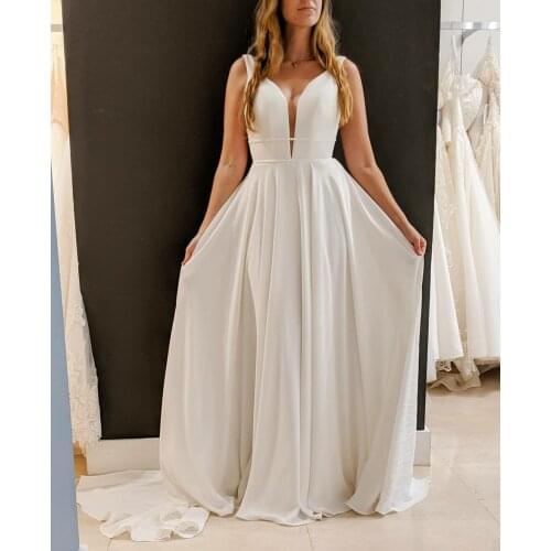 Long V-Neck Satin Pleated Wedding Dresses with Pockets A-Line Open Back Ivory Vestidos de Novia Abendkleid Bridal Gown for Women