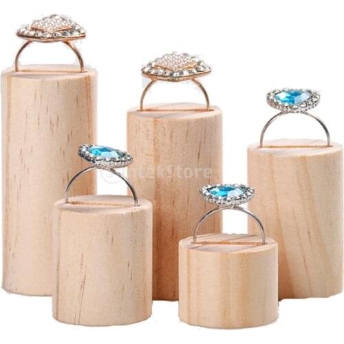 MagiDeal Set Of 5 Wooden Rings Display Jewelry Square Stand Showcase