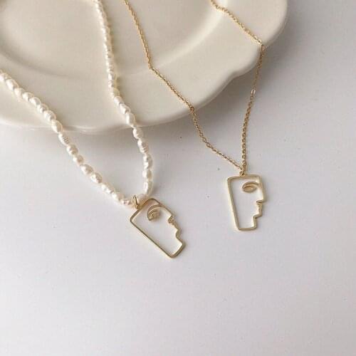 SRCOI Retro Face Freshwater Pearl Beads Necklace Simple Abstract Geometric Single Thin Chain Pendant Necklace Women Jewelry Gift