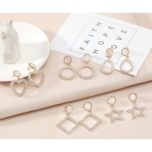 2020 Wholesale Korean Version of Micro-inlaid Super Flash Earrings Love Earrings Female Wild Temperament High-end Earrings