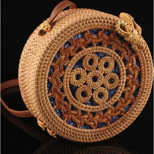 Handmade round fashion knitting bag Womens handbag Womens wallet Single shoulder oblique bag