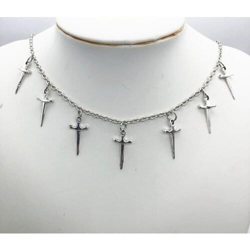 LKLRYWBD Chokers On The Neck