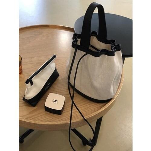 Luftmensch Women's Round Bags