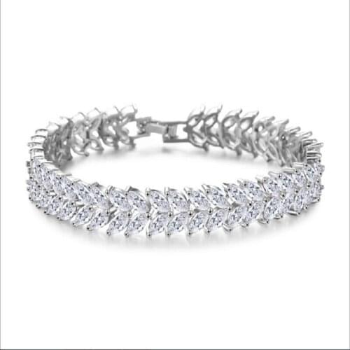 Bettyue Season Fashion Statement For Women And Ladies Exquisite Bracelet With High Quality Zirconia Charming Jewelry In Party