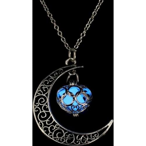 Hollow Moon Heart Pendant European and American Necklace luminous love luminous stone pendant high end exquisite gift
