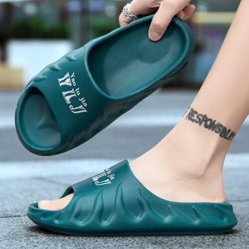 Summer Men and Women Slippers Outdoor Clogs Garden Shoes Beach Slides Mules Bathroom Loafers Casual Massage Indoor Home Slippers