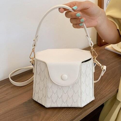 Luxury Design Letter Shoulder Bags For Women 2021 Winter New Lady Box Handbags Shopping Purses Brand Trendy Crossbody Bag Female