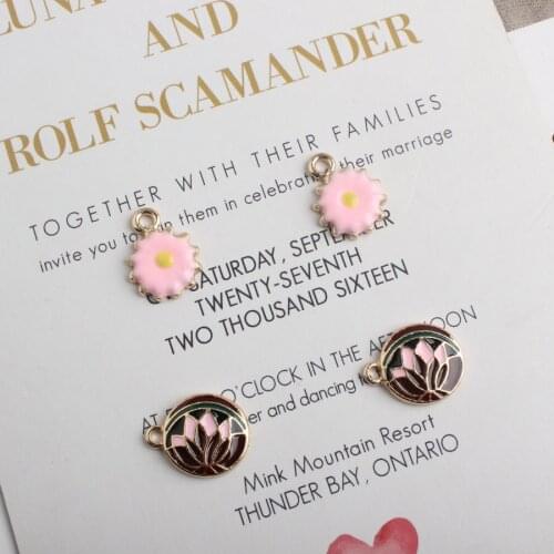 20pcs/Lot DIY Craft Jewelry Findings Enamel Flower Charm Pendants Accessories For Women Kids Earrings Bracelet Necklace Making