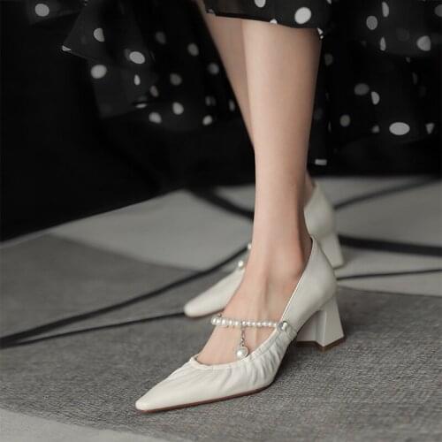 Pointed high heel shoes womens autumn 2021 new pearl one word buckle thick heel