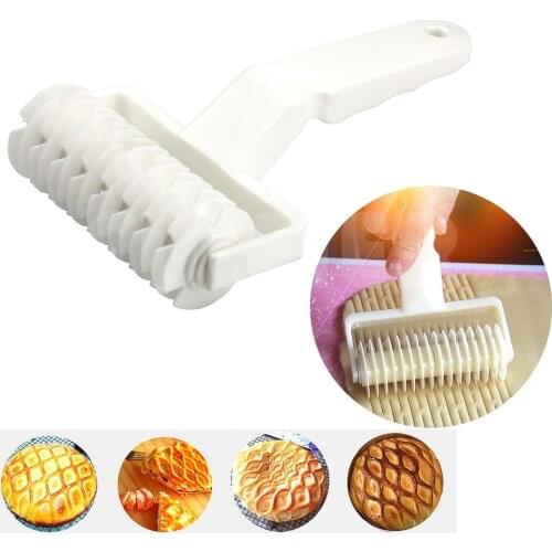 Large Plastic Netting pastry dough roller knife Kitchen Gadgets Pizza Noodle cookie cutter roller blade fondant cake Baking tool